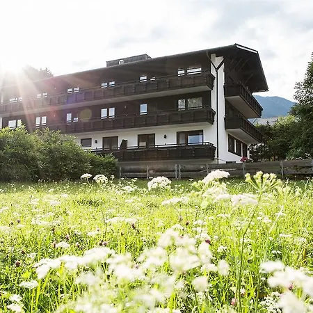 Solstein 3*